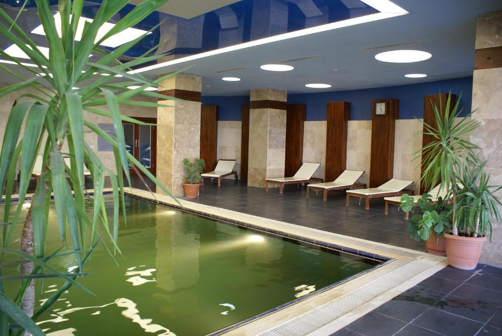 Umut Thermal Spa & Wellness Hotel Karakiran Exterior photo