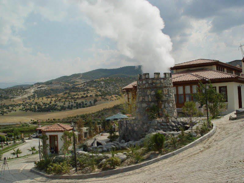 Umut Thermal Spa & Wellness Hotel Karakiran Exterior photo