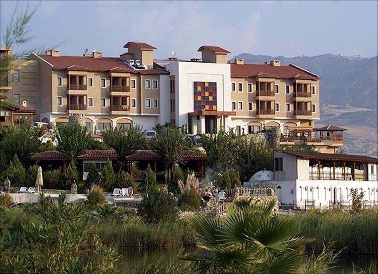 Umut Thermal Spa & Wellness Hotel Karakiran Exterior photo