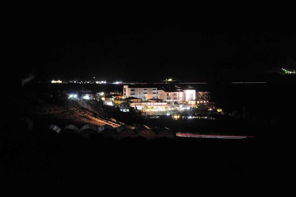 Umut Thermal Spa & Wellness Hotel Karakiran Exterior photo